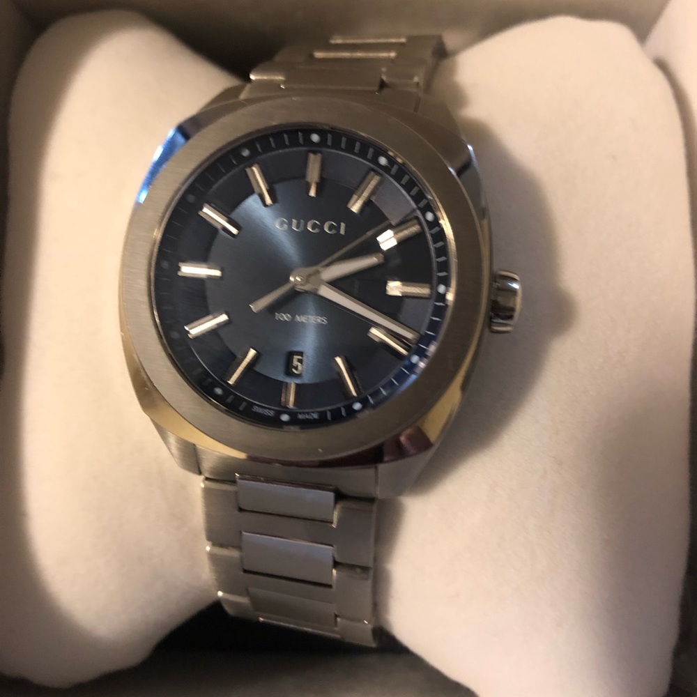 Gucci Men's Silver Watch with Deep Blue Dial